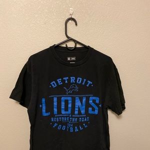 NFL Team Apparel Detroit Lions T-Shirt